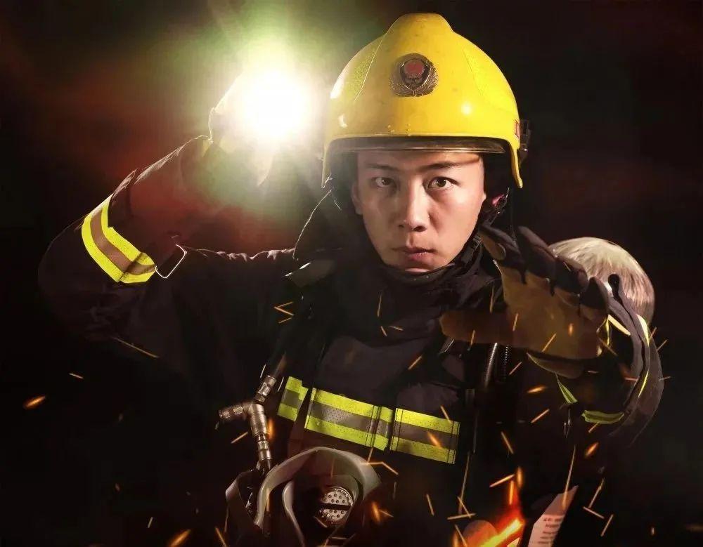 文员最新招聘揭秘，小巷中的秘密宝藏，探索职业新机遇！