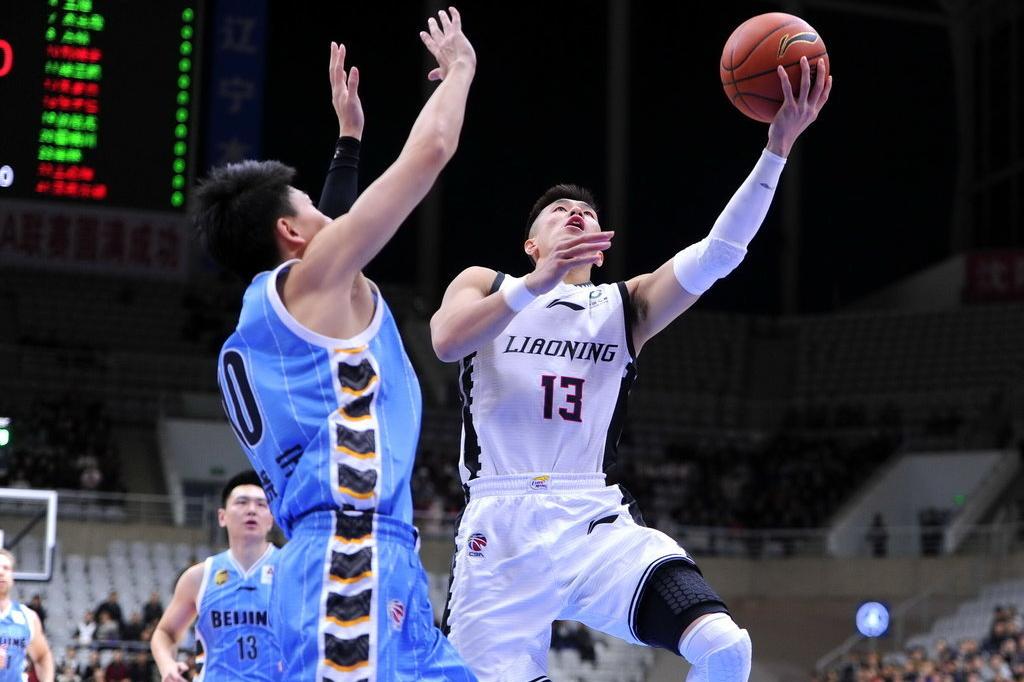 辽宁男篮最新图片揭秘,篮球场上的温情瞬间