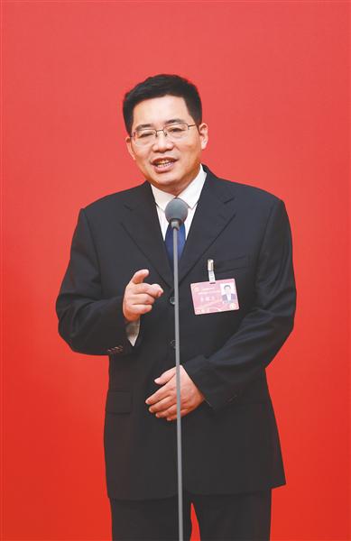 李辉卫的最新动态,变化中的力量铸就自信与成就之路