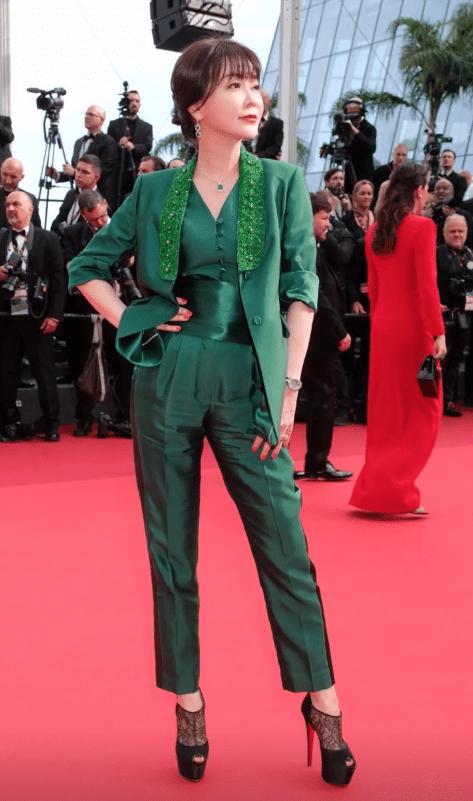 网红最新电影观看指南,热门大片一网打尽