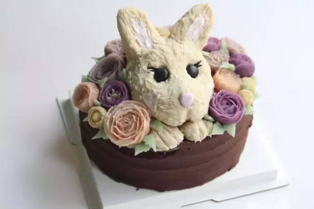 最新裱花蛋糕，爱的传递与甜蜜瞬间的瞬间