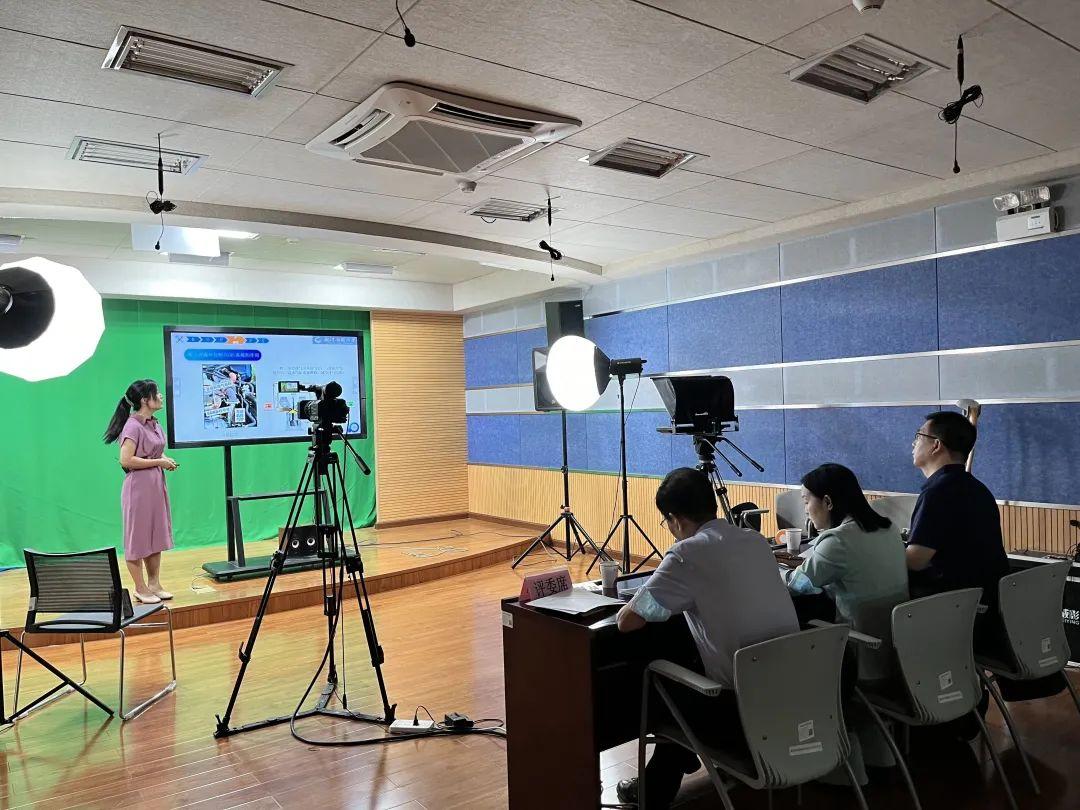 那个软件新闻最新,那个软件新闻最新,带你踏上一场自然美景的治愈之旅