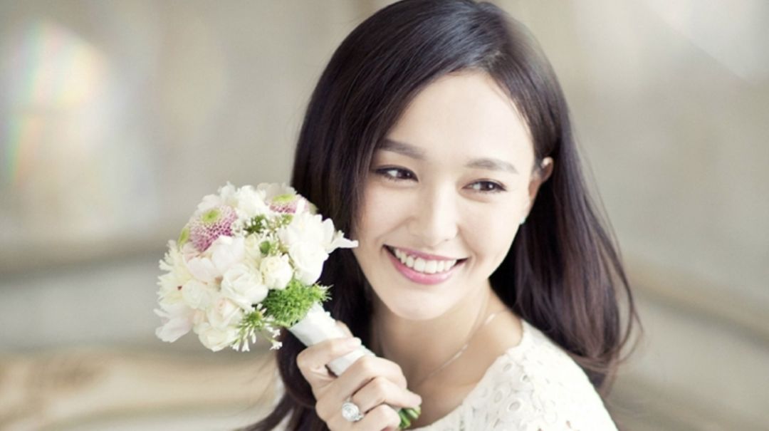 唐嫣最新壁纸,展现自信与成就感的魅力之源