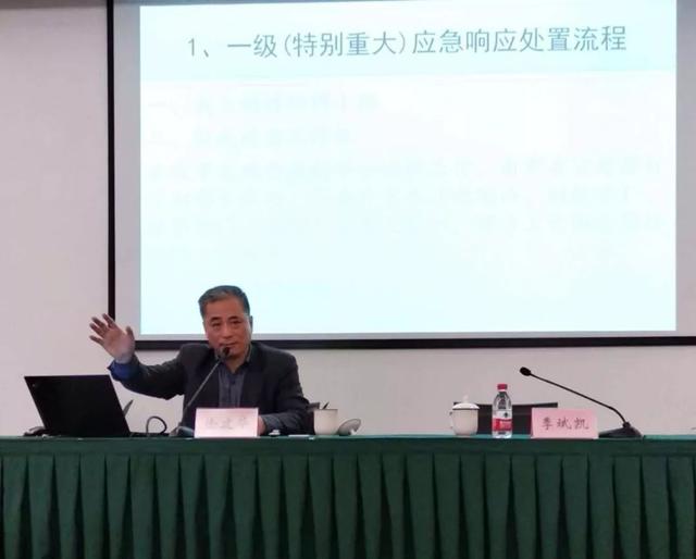 昨日新闻热点,学习变革与自信成就感的融合力量