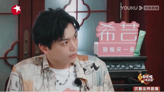 吃货小绿的美食之旅与最新微博分享