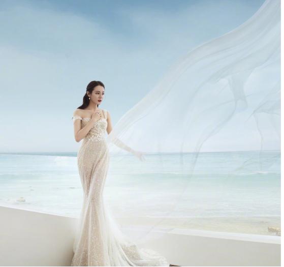 迪丽热巴最新写真图片火热曝光!