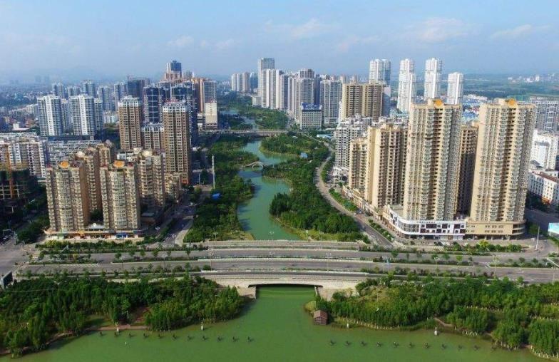 来宾市高楼新貌,学习、变化,塑造自信与梦想的天空图片展