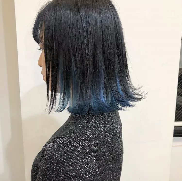 最新挑染头发图片大全,最新挑染头发图片大全——小绿的发色冒险与友情故事