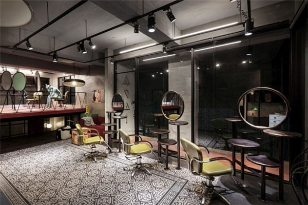 美发潮店全新经营模式揭秘,引领潮流的秘诀大公开???