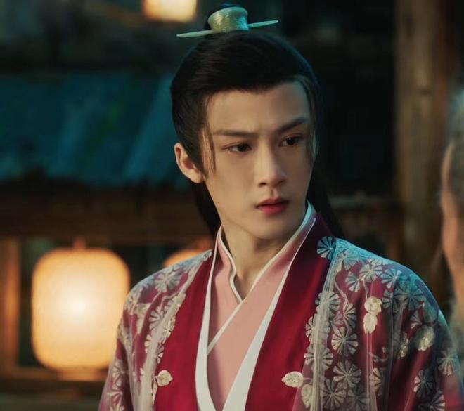 杨紫最新电视剧2024,杨紫最新电视剧2024,变化中的学习,自信与成就的力量