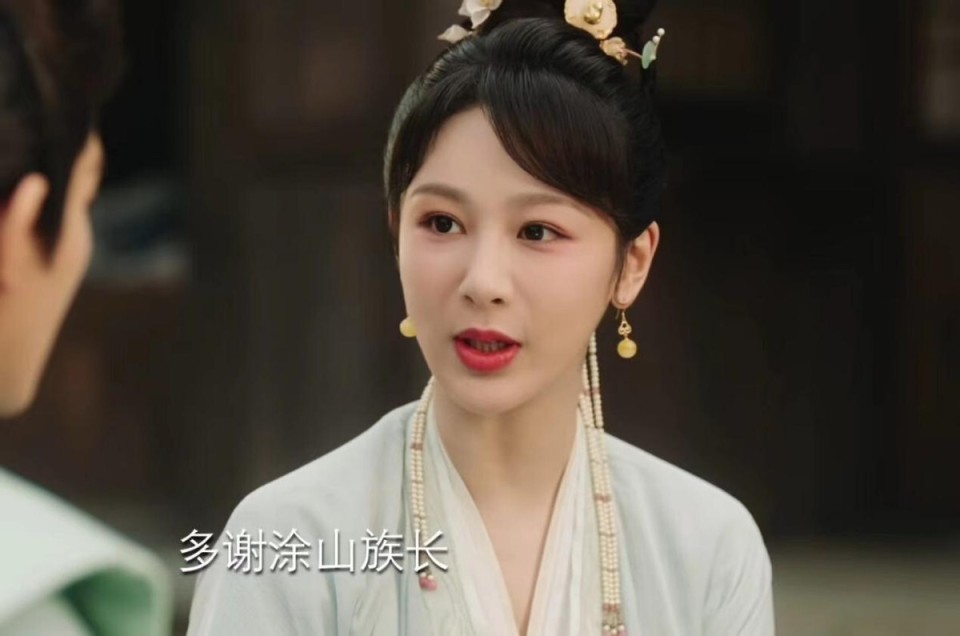 杨紫最新电视剧2024,杨紫最新电视剧2024,变化中的学习,自信与成就的力量