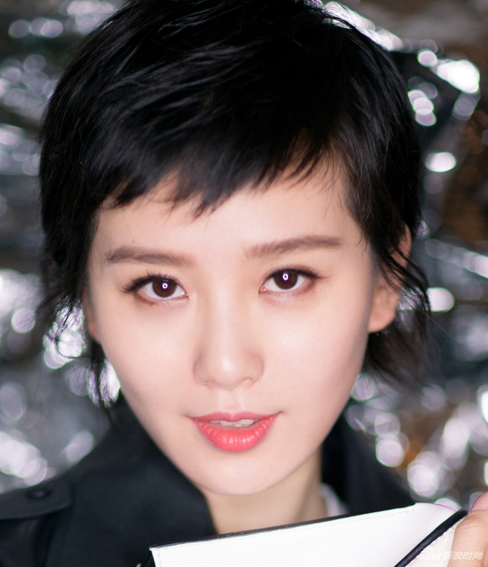 刘诗诗最新短发造型,时尚魅力惊艳四座!