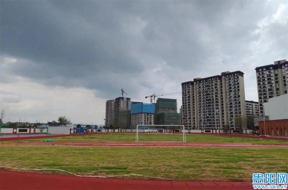 揭秘双龙高铁最新进展与小巷美食秘境探秘