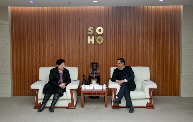 伊犁州最新领导班子日常与朋友间的温馨故事