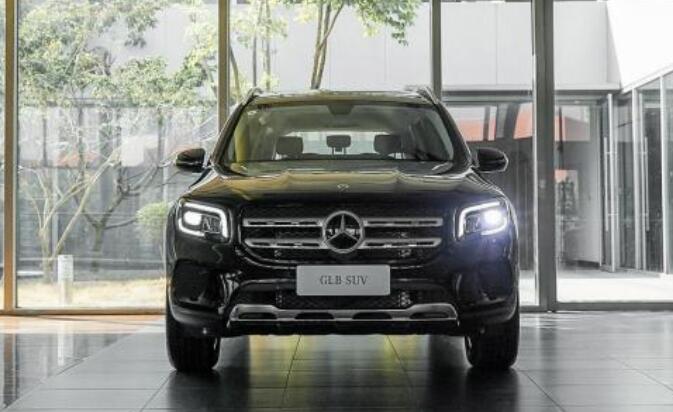 奔驰新款GLB最新动态,变化、学习与自信的力量展现新风采