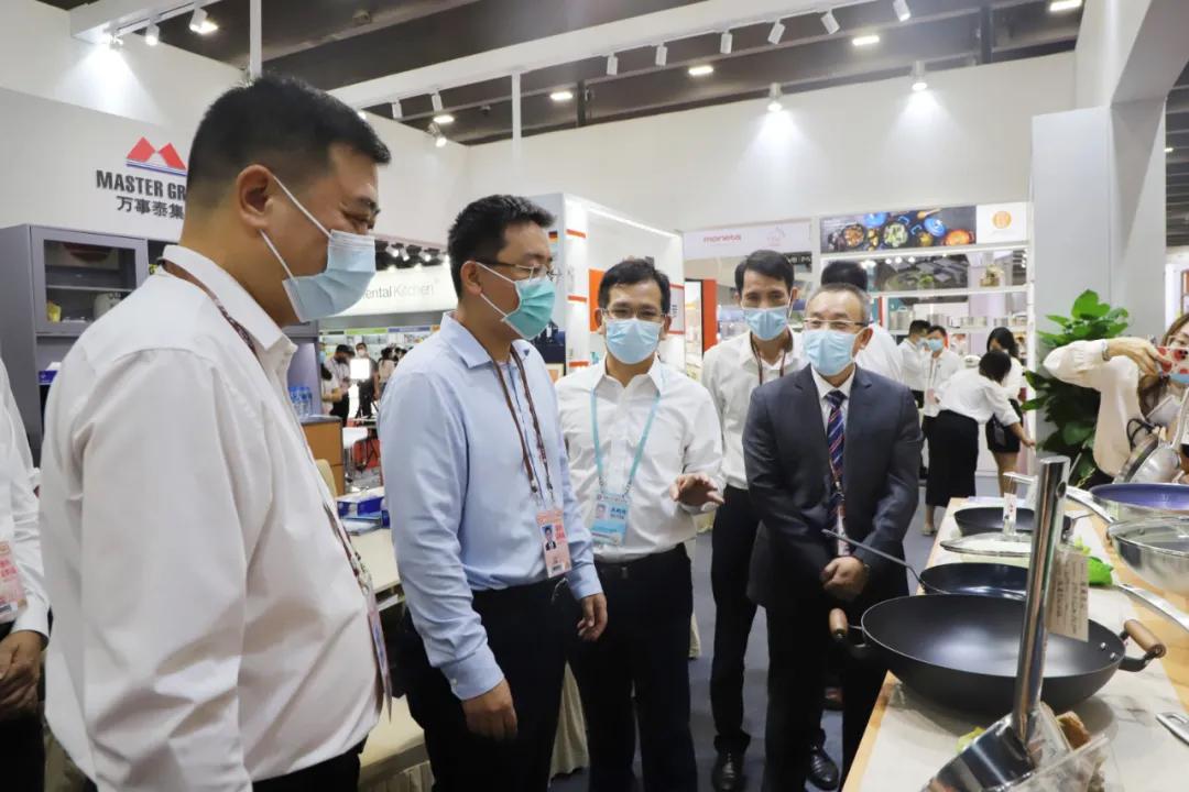 王巍最新探索之旅，自然美景的心灵之旅寻找内心平和之地