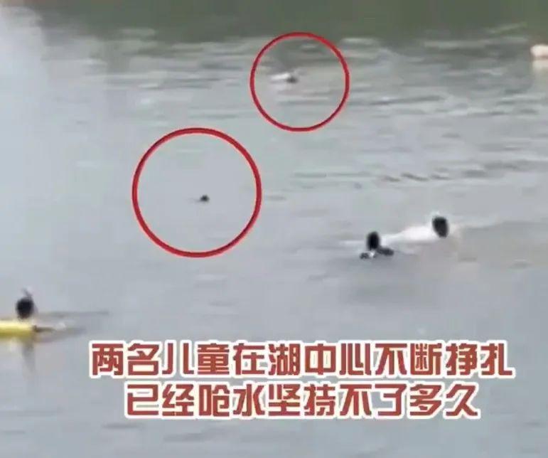 水中自信与成就，最新游泳烟的励志之旅