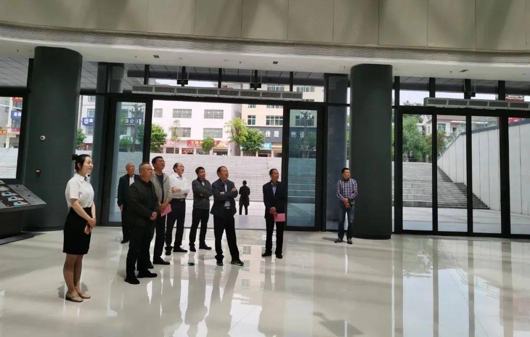 白小姐三肖三期必出一期开奖,深度研究解析_增强版88.357