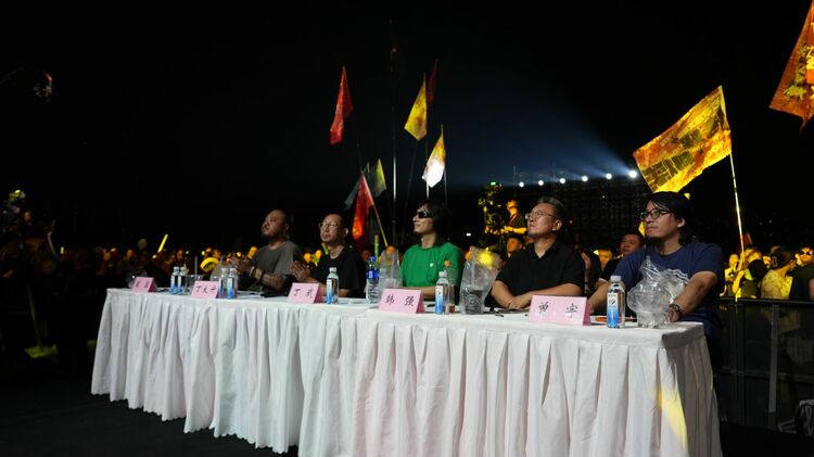 2024香港正版资料大全视频,稳固计划实施_演讲版78.903