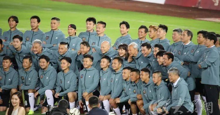 2024香港全年免费资料,精准解答方案详解_豪华款61.214