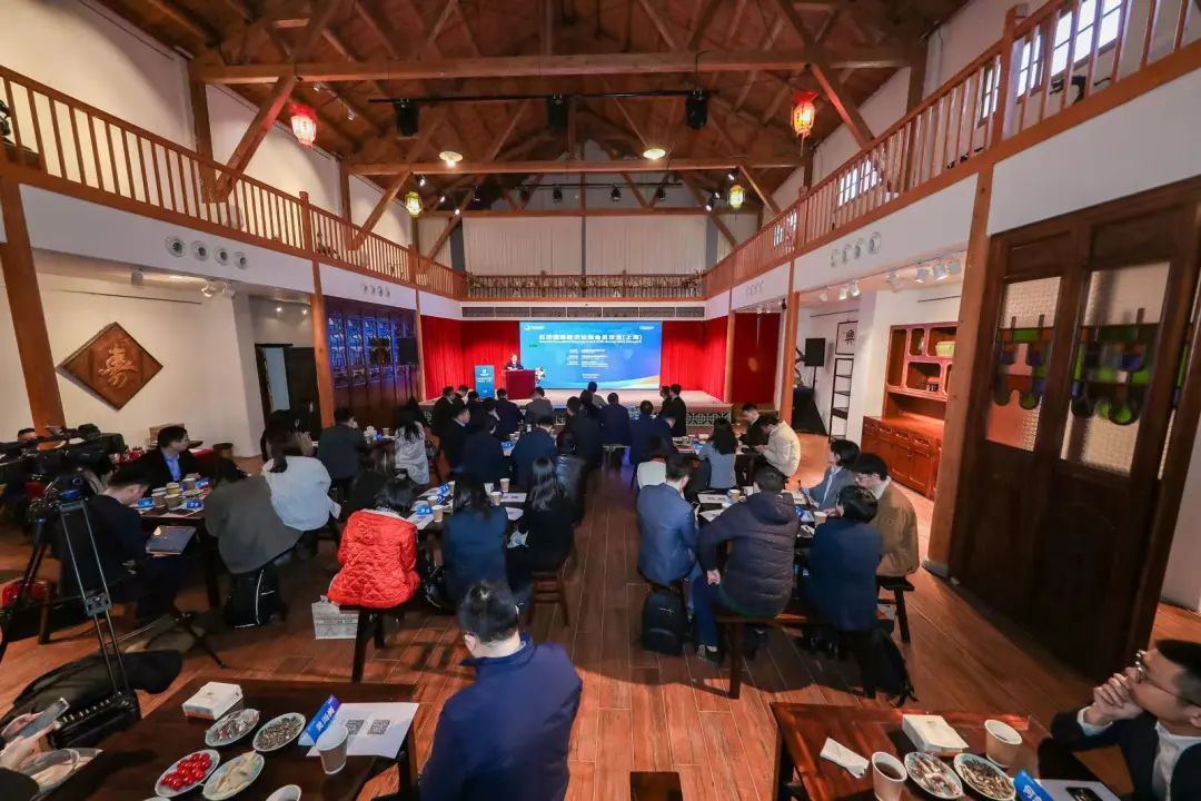 新奥4949论坛高手,动态解读分析_时刻版67.350