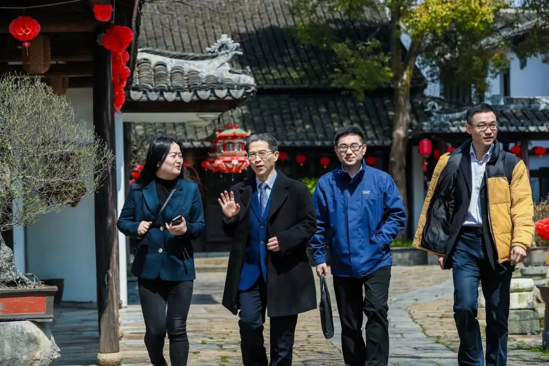 新奥4949论坛高手,动态解读分析_时刻版67.350