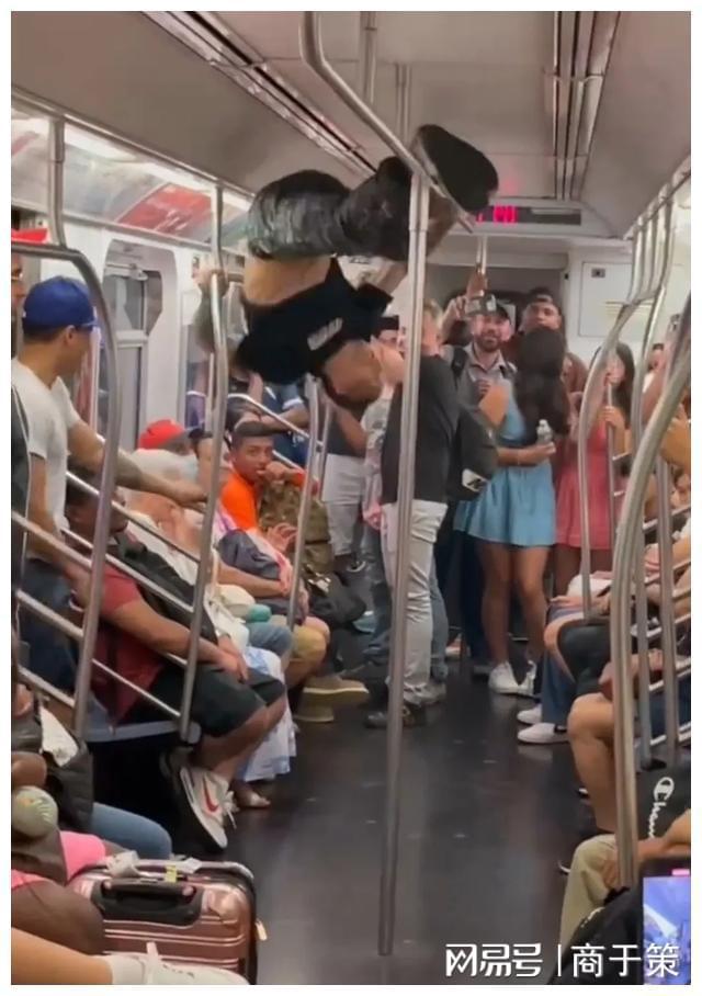 武汉地铁帅哥,城市风采与青春魅力的交汇点最新报道