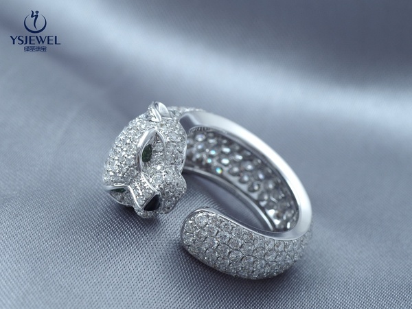 卡地亚最新豹子戒指,时尚与奢华的极致展现