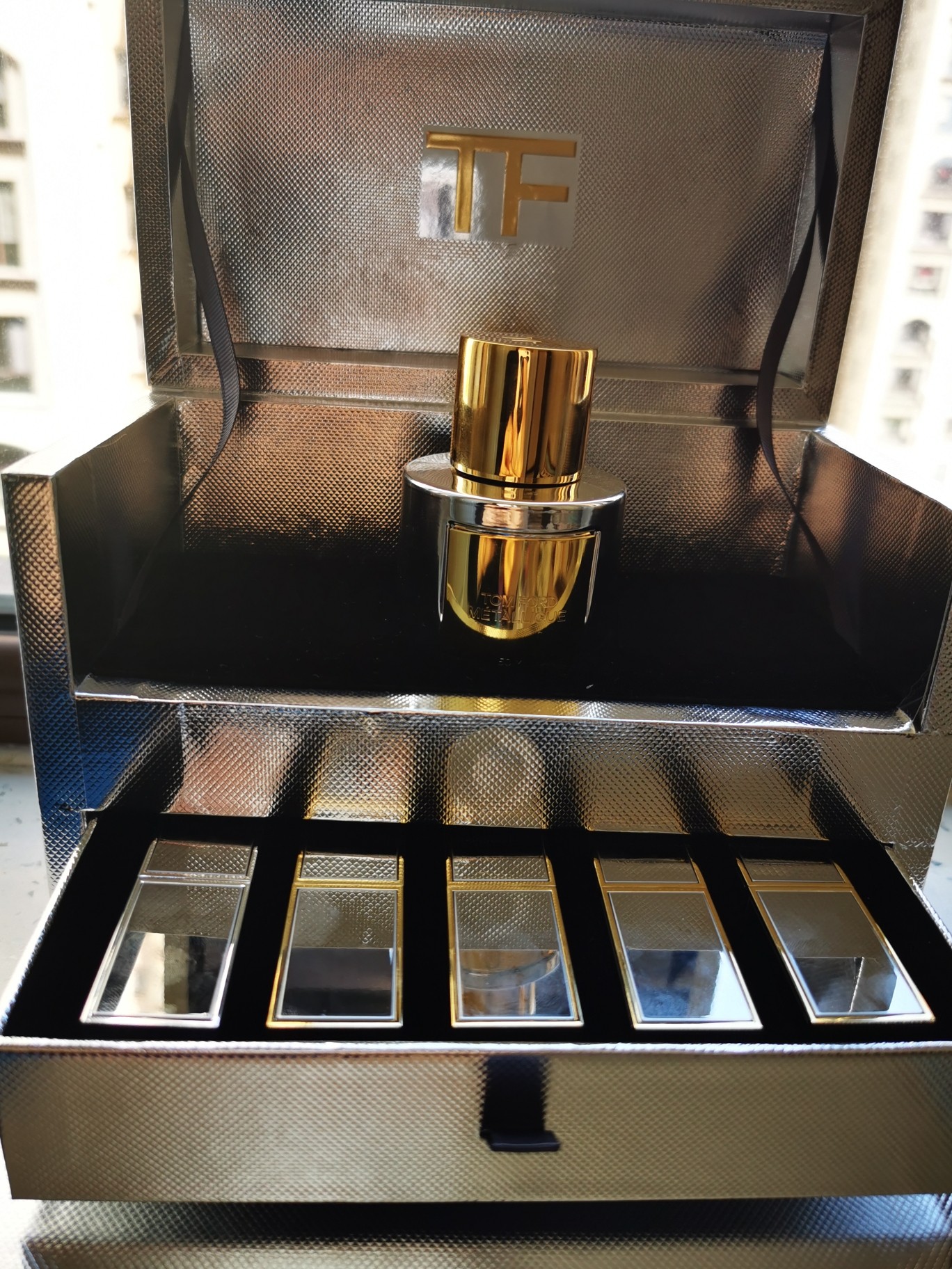 ?TF最新套盒揭秘,美妆界的隐藏宝藏大公开!