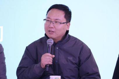 农小飞日常趣事,爱与陪伴的温馨时光