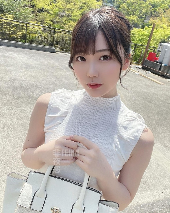 七濑恋最新资讯,心动瞬间的美好如初(避免涉黄内容)