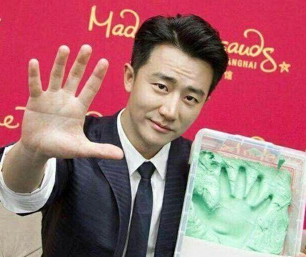 黄轩探寻小巷美食宝藏,独特风味与隐藏的美食评论