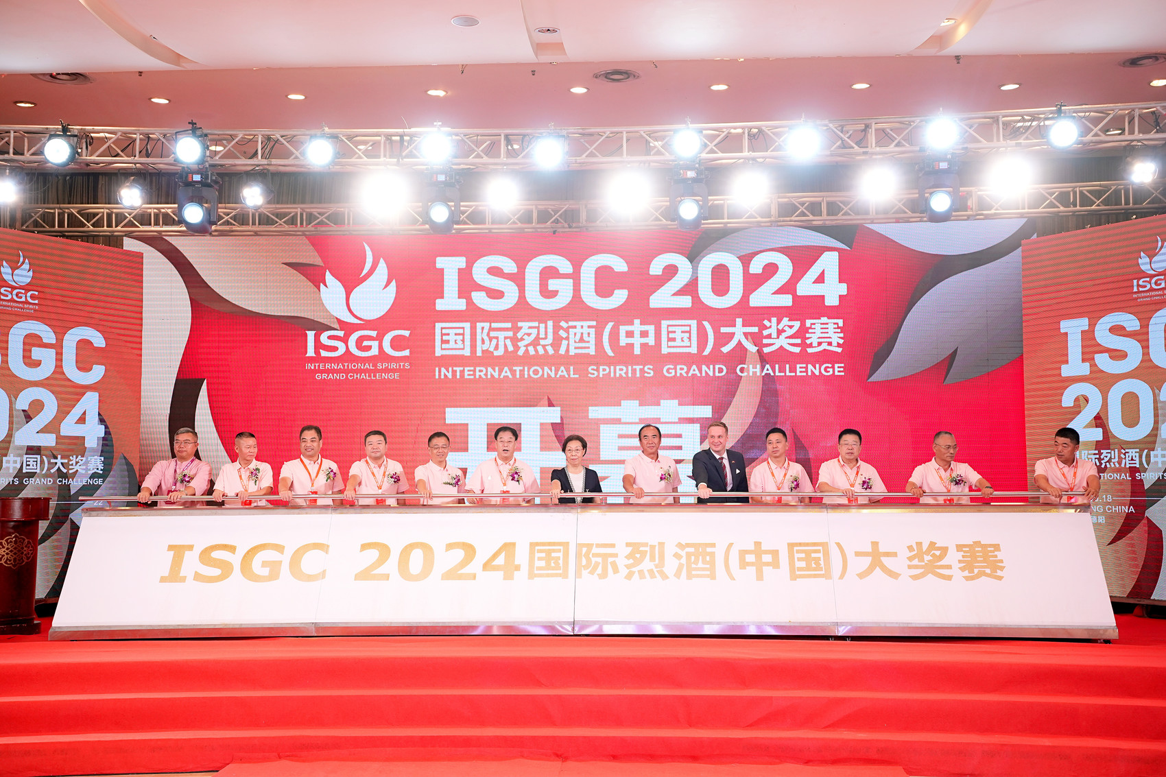 王中王100%期期准澳彩,解答配置方案_理财版73.653