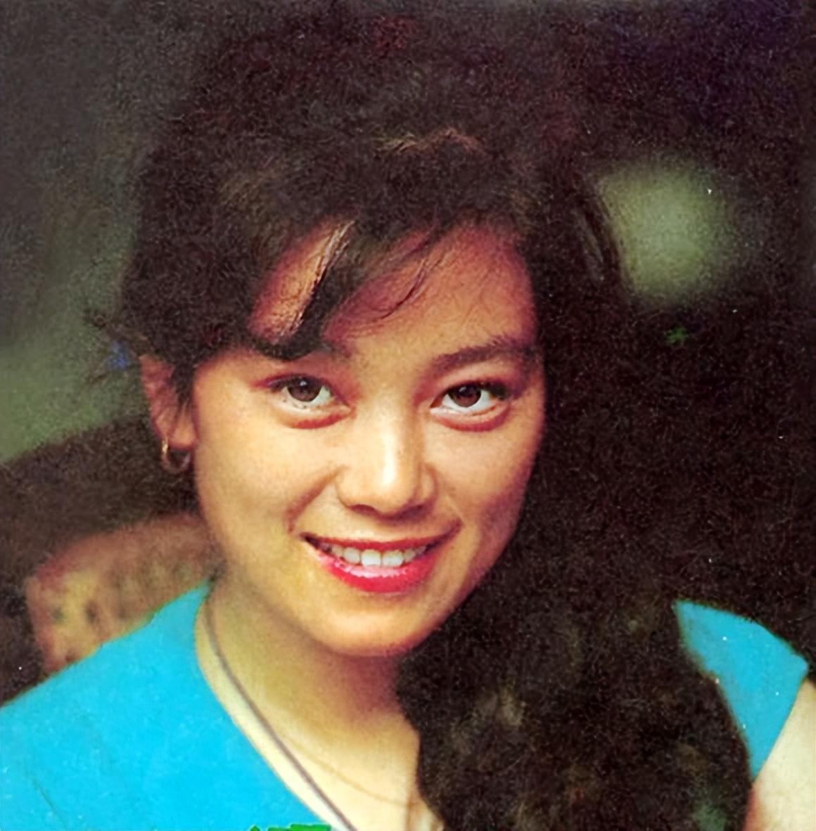 演员叶芳,演艺之路的璀璨之星