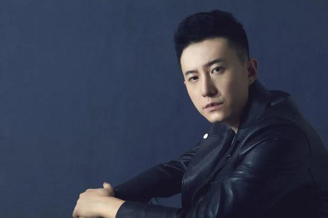 陈晨的彩色日常，爱与陪伴的温馨时光之旅