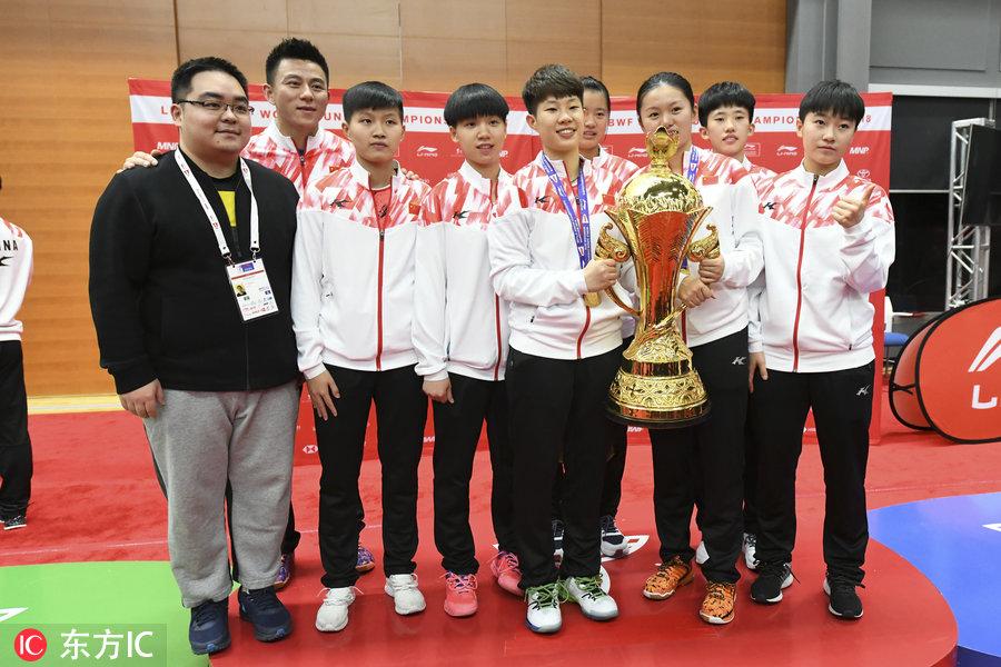 羽毛球比赛奖杯，科技与传统荣耀的交融之作