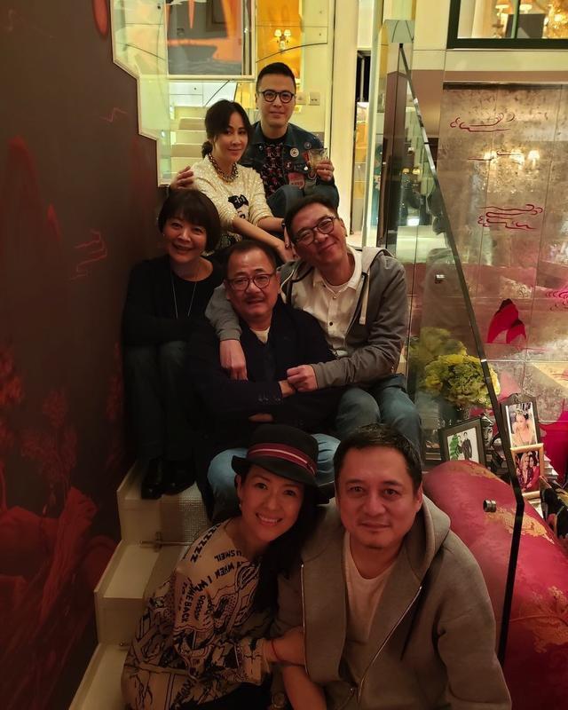 璀璨星途,有钱女明星的时代印记