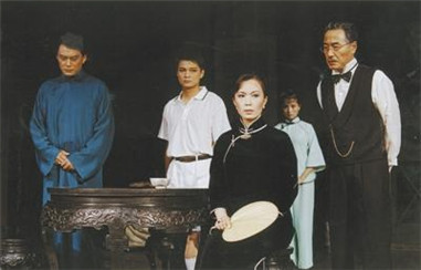 雷雨话剧演员表大全