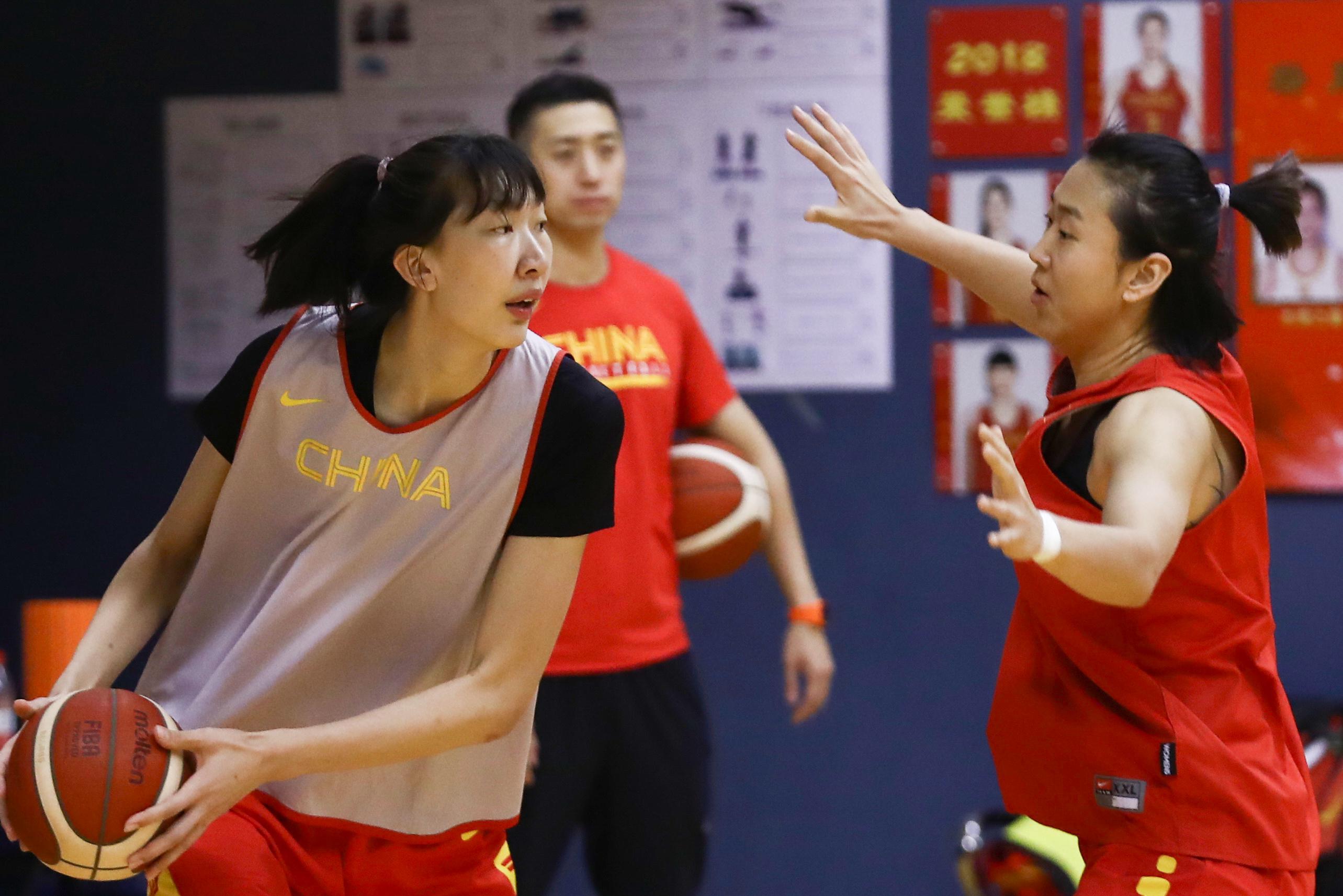 科技与传统激情交织，女篮比赛的全新篇章