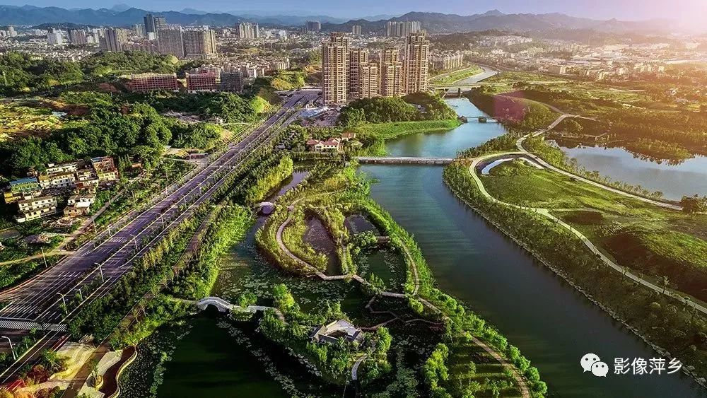 萍乡科技新品亮相,体验未来生活新纪元!