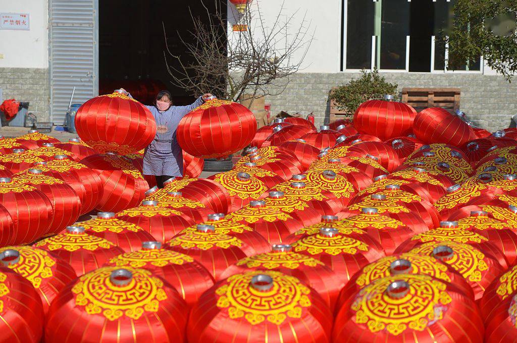 最新灯笼资讯探索自然美景之旅,寻找内心的宁静与平和