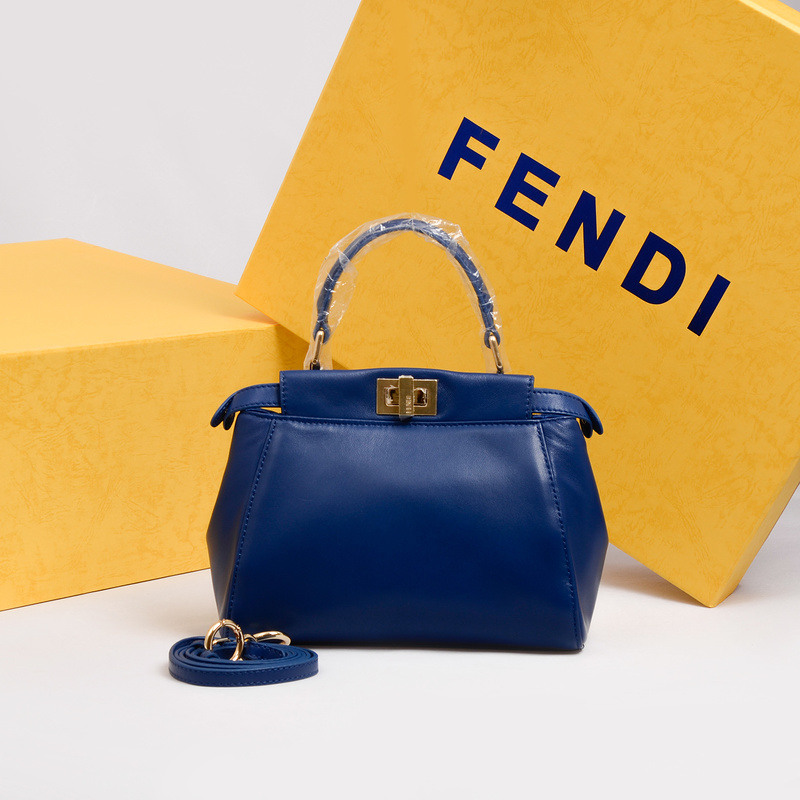 爱马仕拉杆箱价格,旅行必备之选,探索自然美景的时尚之选