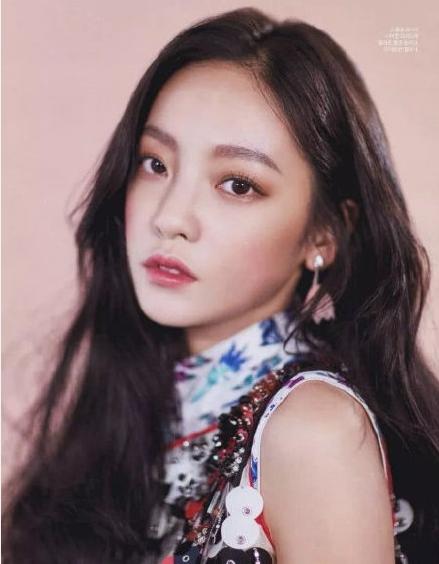 韩国明星离世，缅怀与理性思考