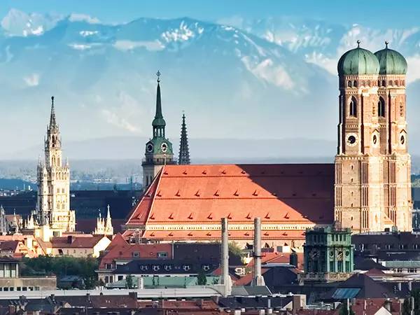 最新欧洲站，友情与陪伴的温馨日常时光