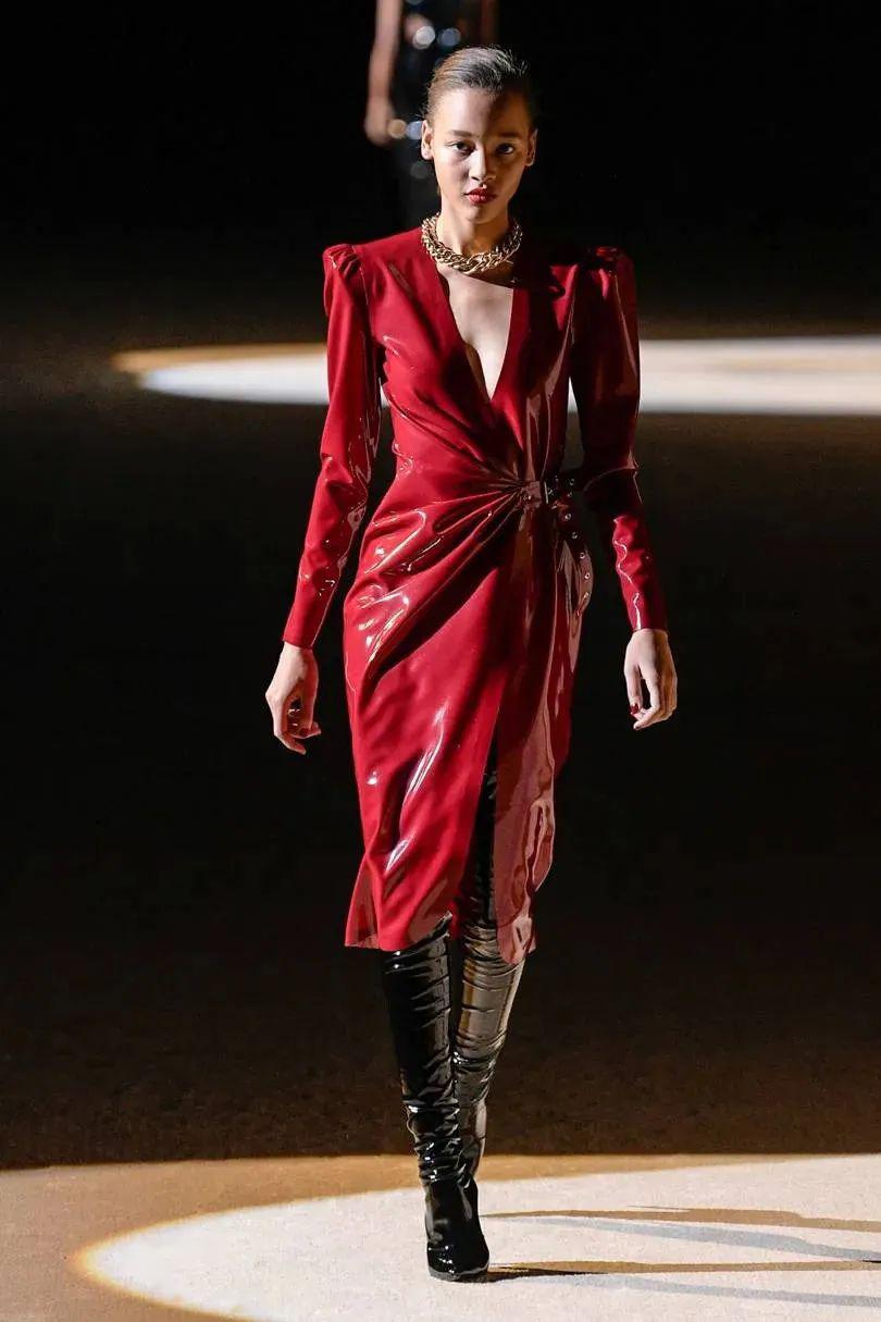 巴黎时装周深度盘点,巷弄深处的时尚秘境探索