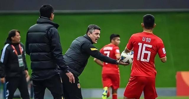 最新足球消息与友谊故事的交织温馨篇章