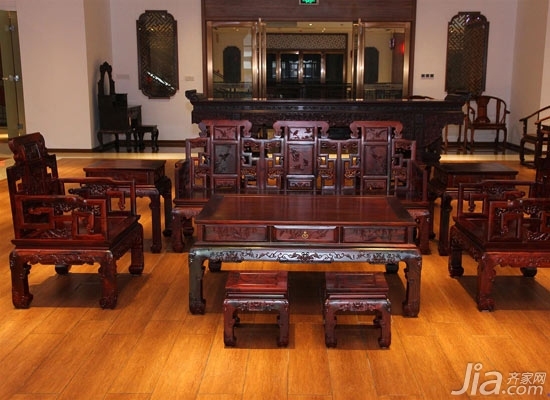 揭秘红酸枝价格真相，市场行情与价值分析??