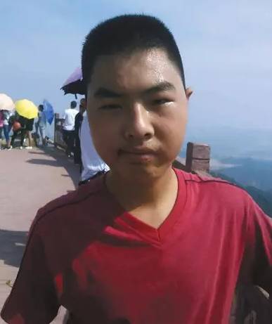 雷文演员的日常,爱与陪伴的力量