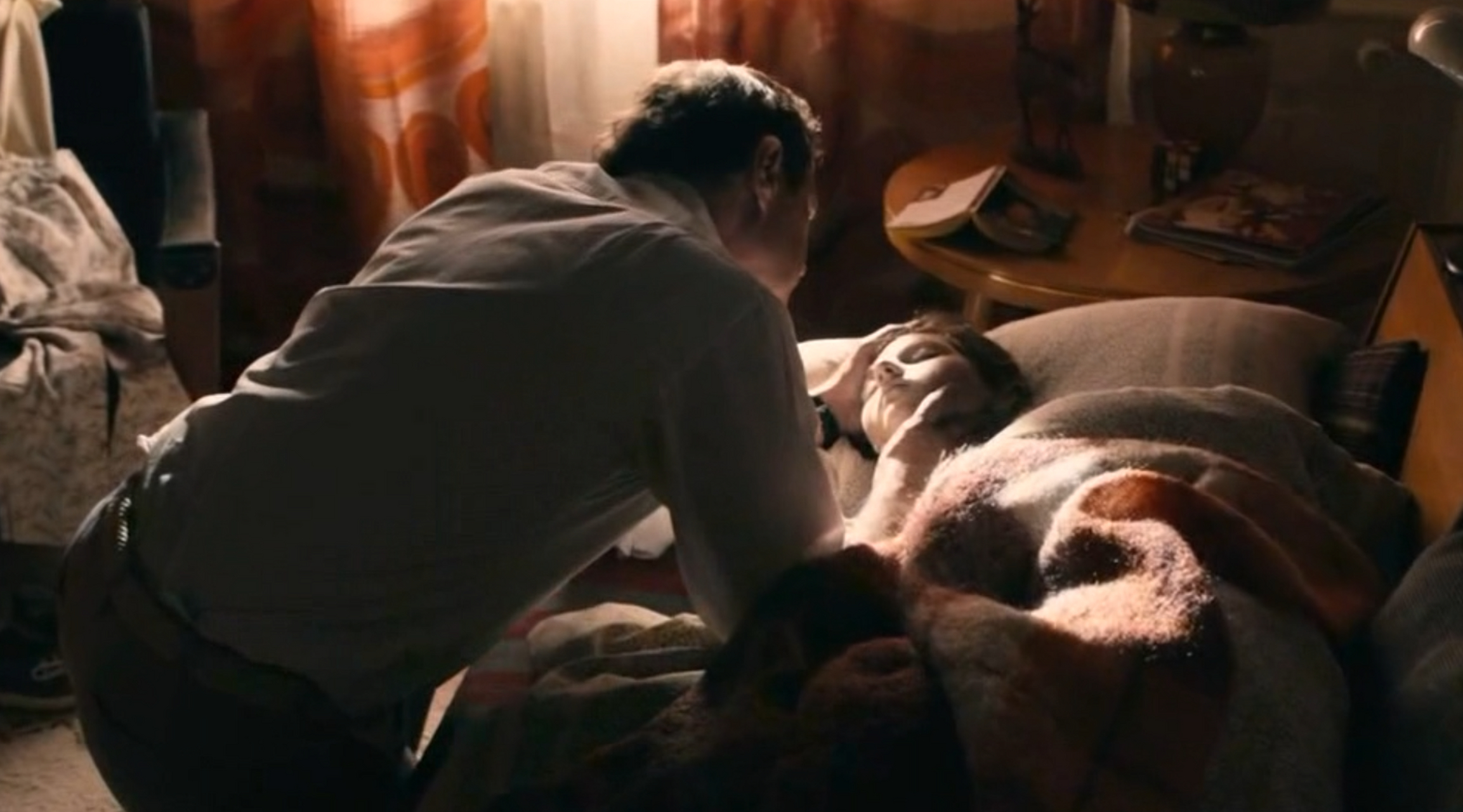 电影继父，家庭、情感与身份的交织探索