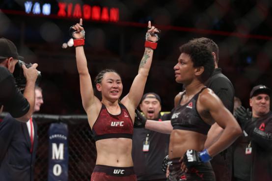 宋亚东最新比赛，小巷中的特色小店与奇妙之旅